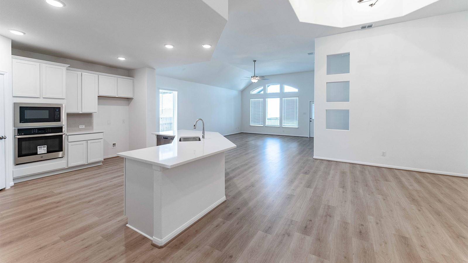 251 Grey Leaf RD, Buda, TX 78610