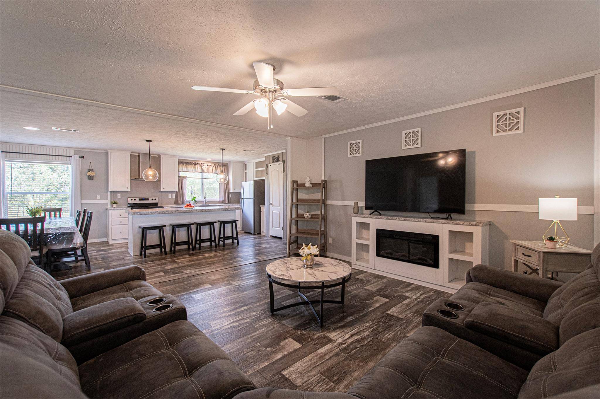 112 Jabali ST, Cedar Creek, TX 78612