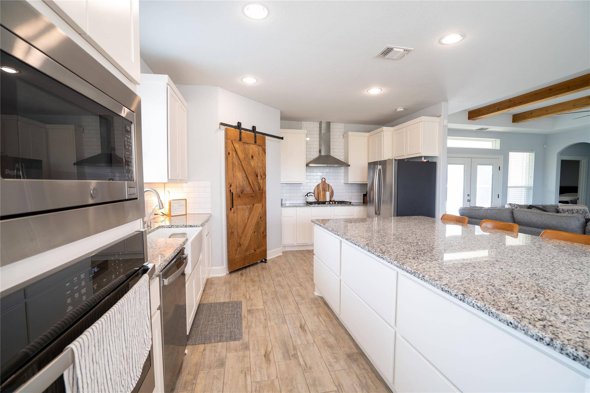 247 Summer Glen LN, New Braunfels, TX 78132