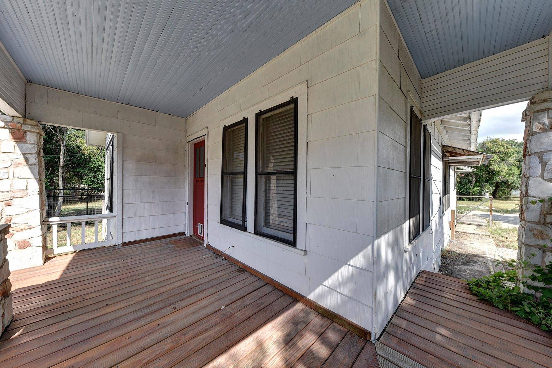1292 N I-35, New Braunfels, TX 78130