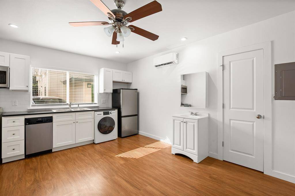 306 E 30th ST #105, Austin, TX 78705