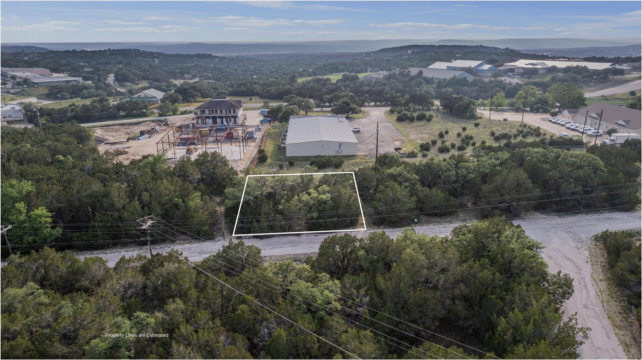 8106 Arapaho TRL, Lago Vista, TX 78645