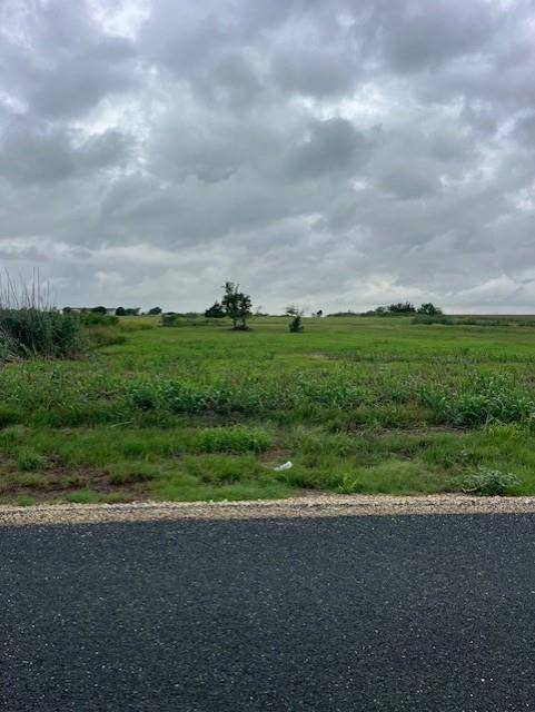 1700 County Road 406, Taylor, TX 76574