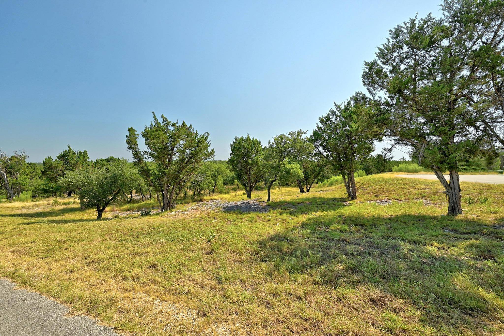 235 Campolina LN, Driftwood, TX 78619