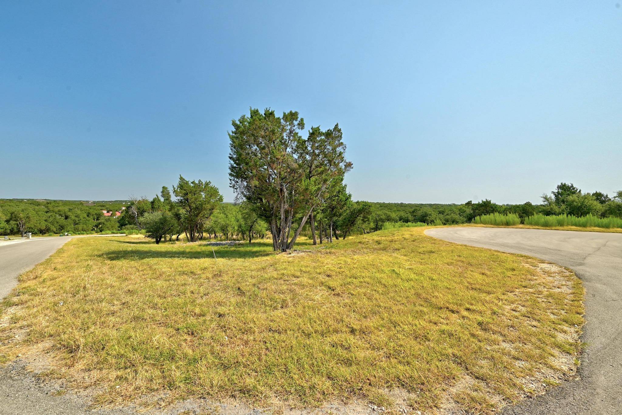 235 Campolina LN, Driftwood, TX 78619