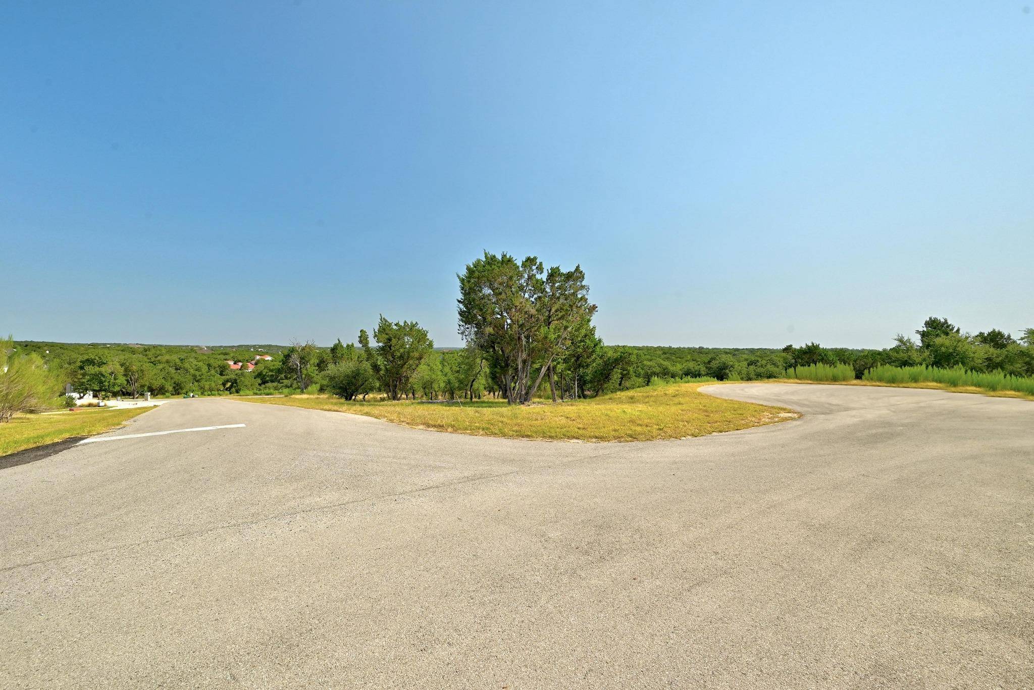 235 Campolina LN, Driftwood, TX 78619