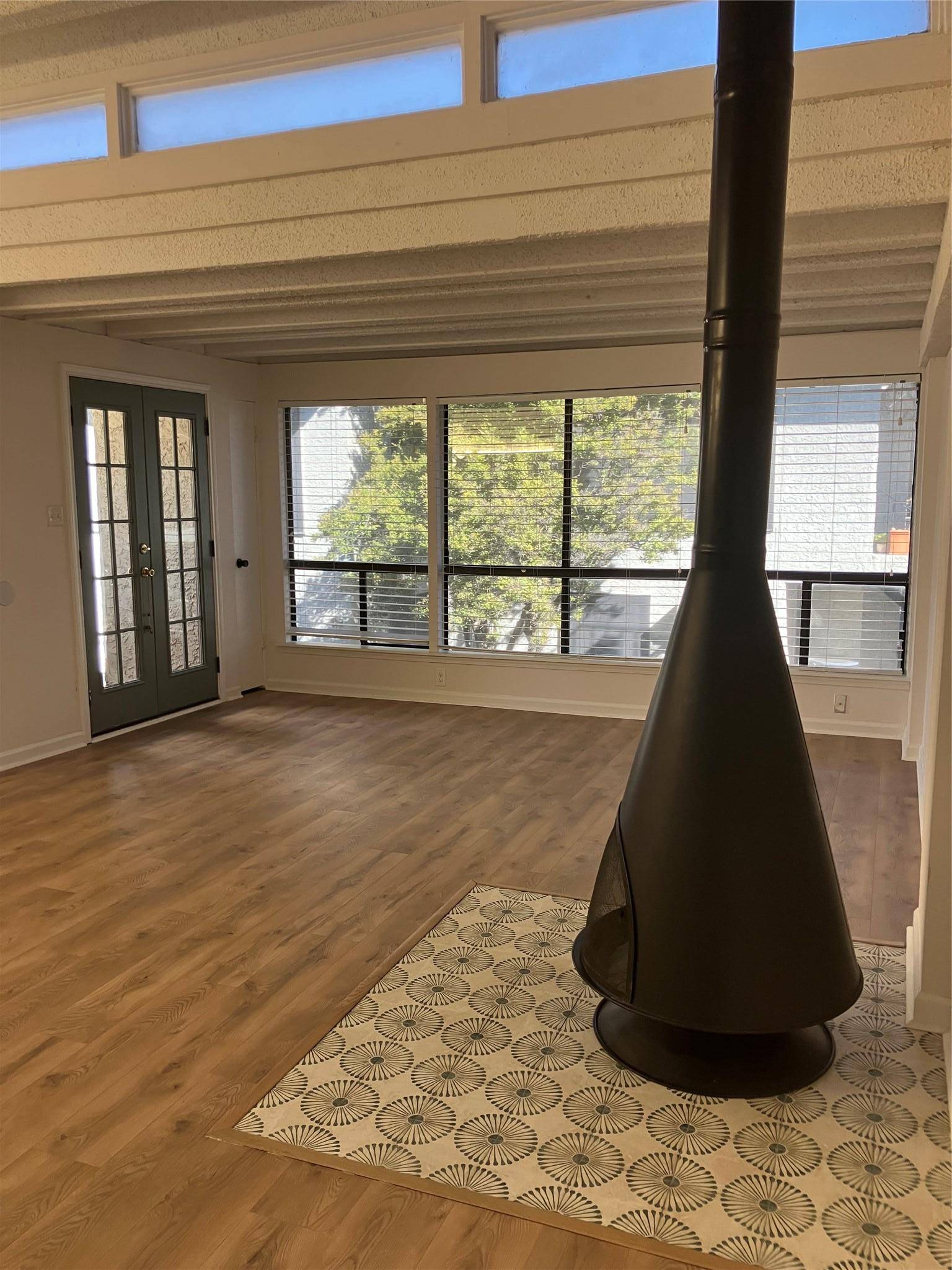 5914 Lago Vista WAY #C23, Lago Vista, TX 78645