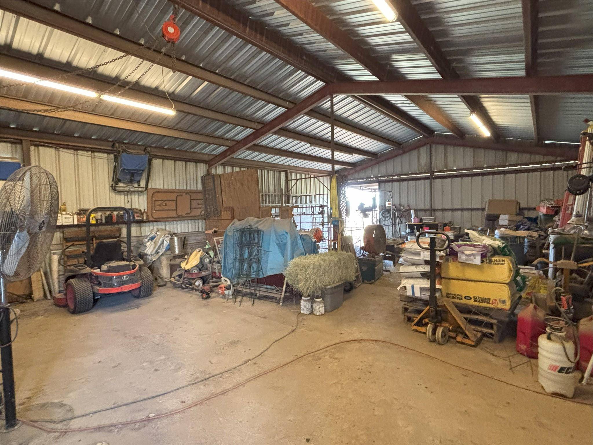 2401 County Road 130, Hutto, TX 78634