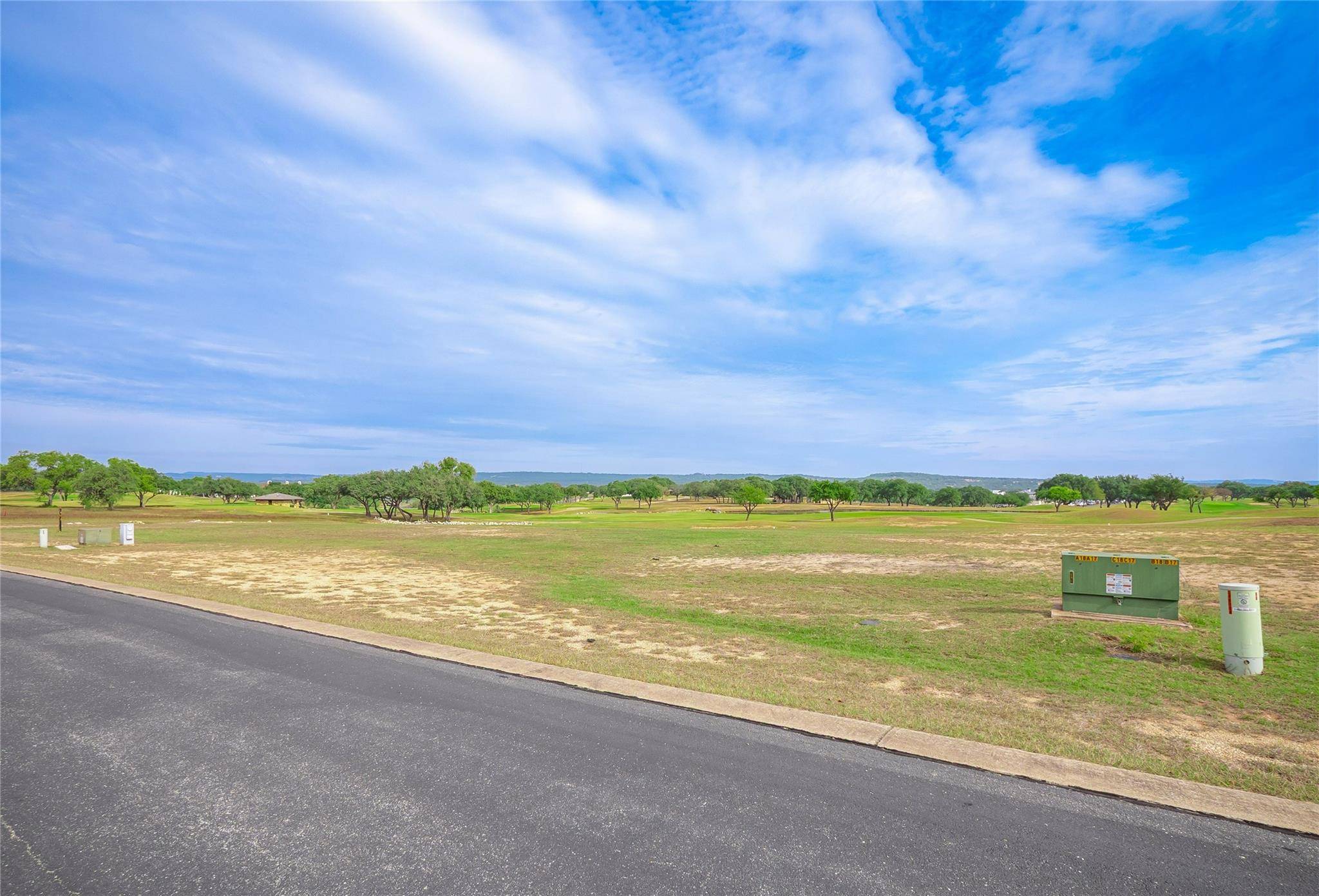 1416 Kahala Sunset DR, Spicewood, TX 78669