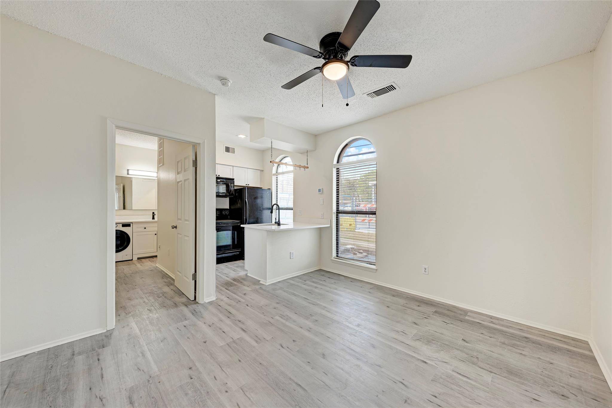2714 Nueces ST #108, Austin, TX 78705