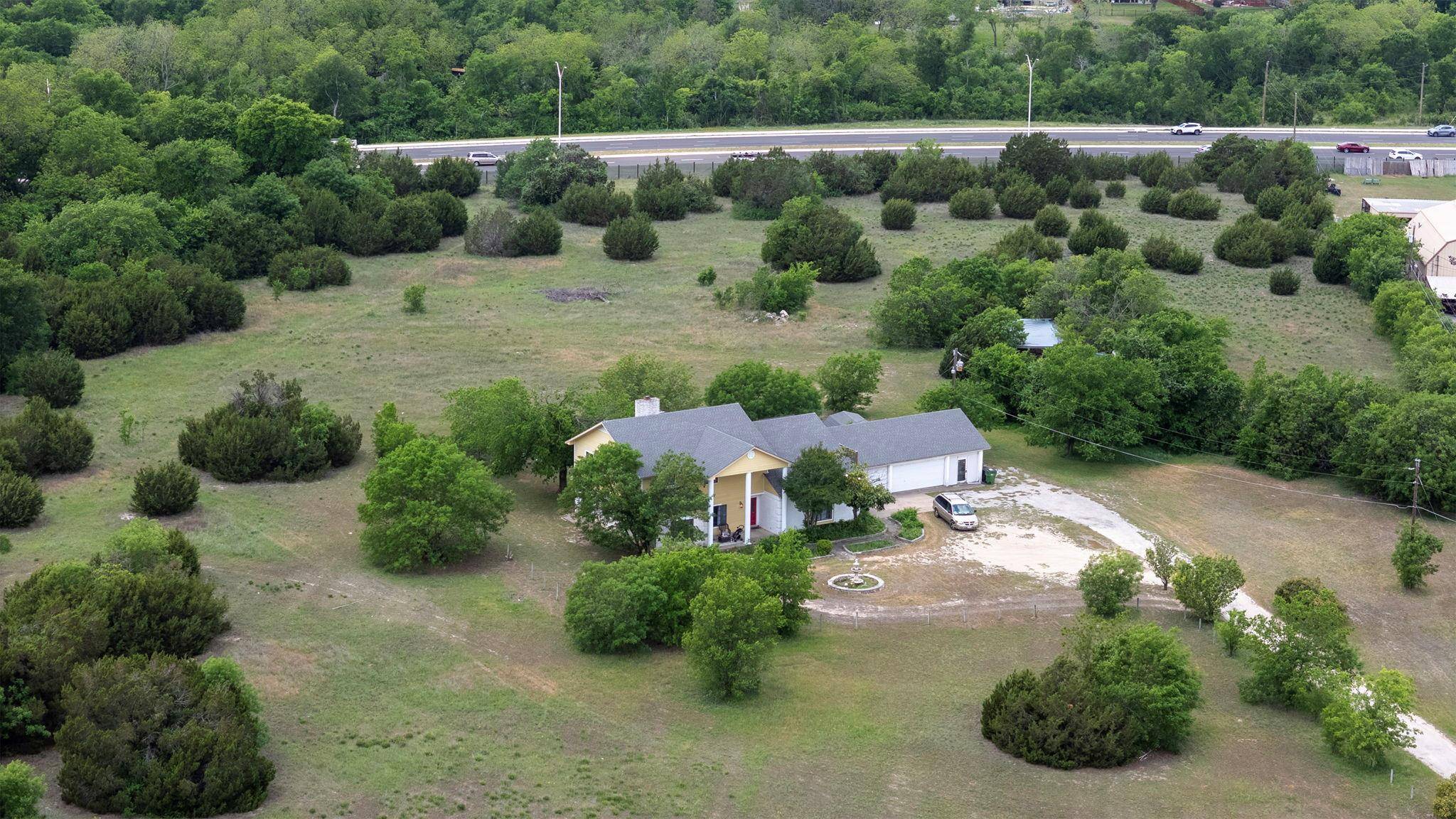 1294 Johnson LN, Round Rock, TX 78665
