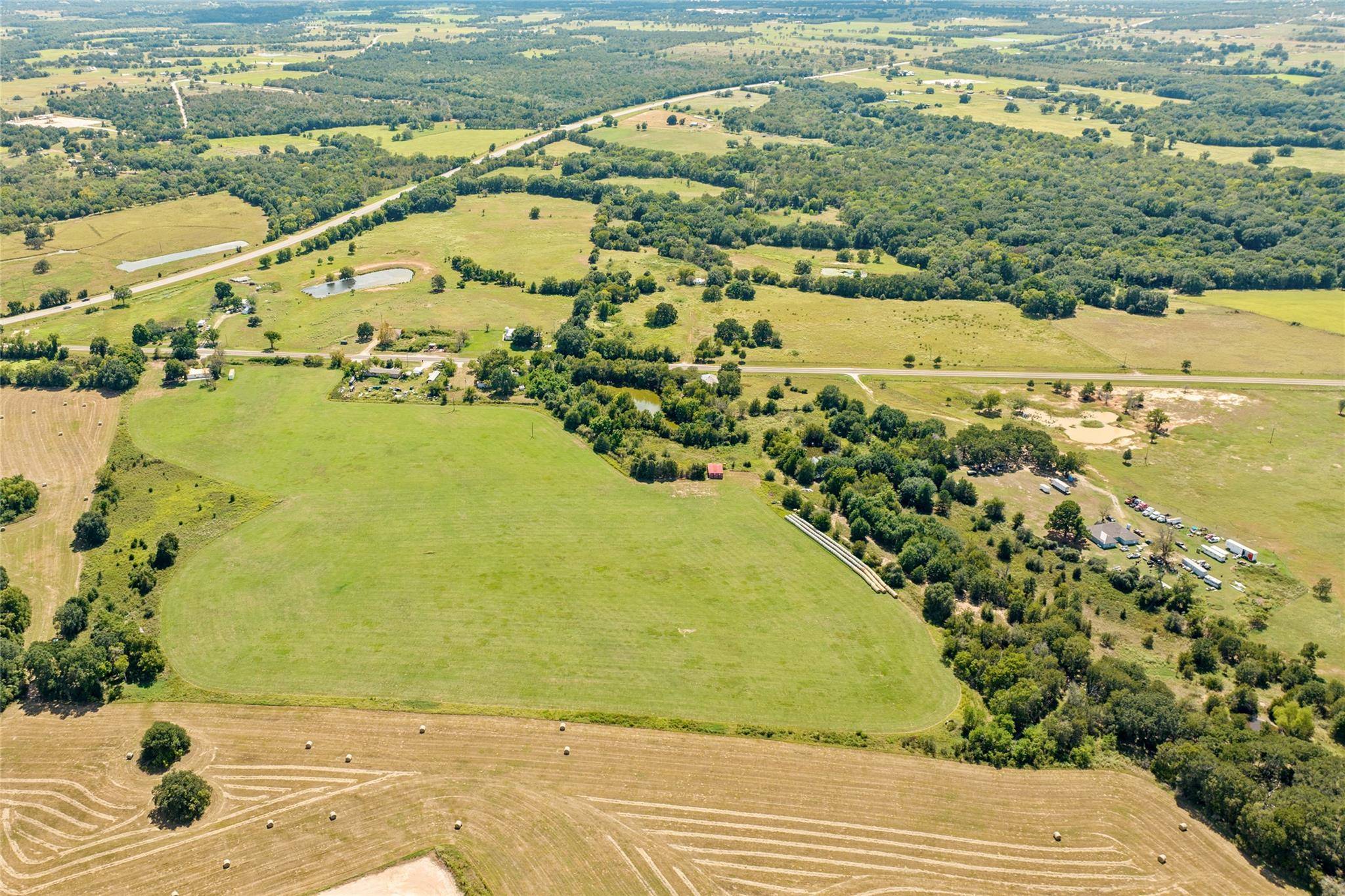 1098 FM 3403, Lincoln, TX 78948
