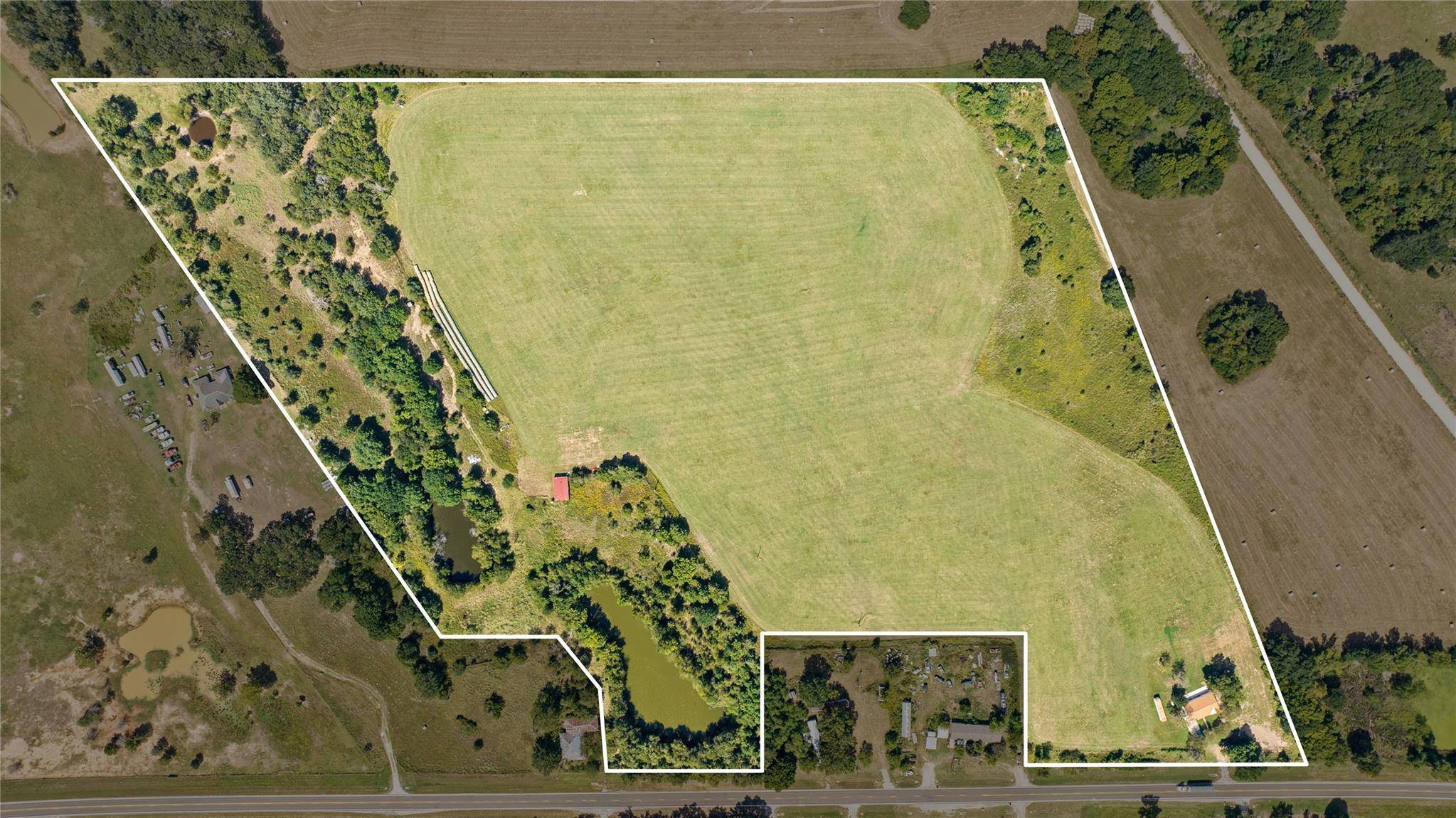 1098 FM 3403, Lincoln, TX 78948