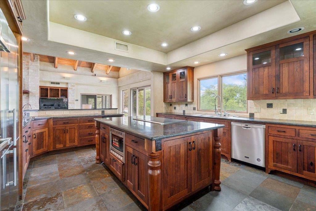 24736 Travis Lakeside DR #A, Spicewood, TX 78669
