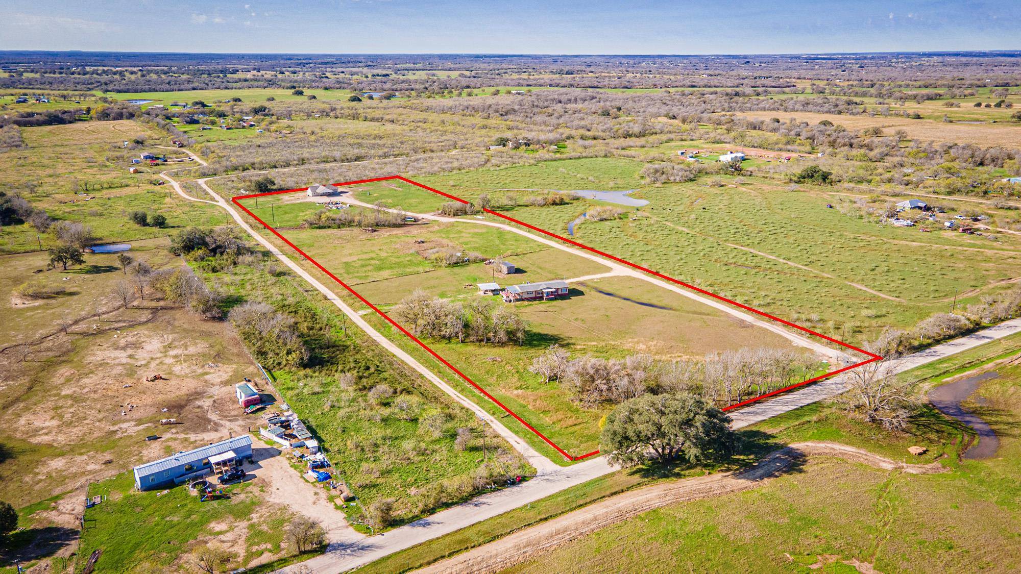 3370 Pettytown RD, Dale, TX 78616
