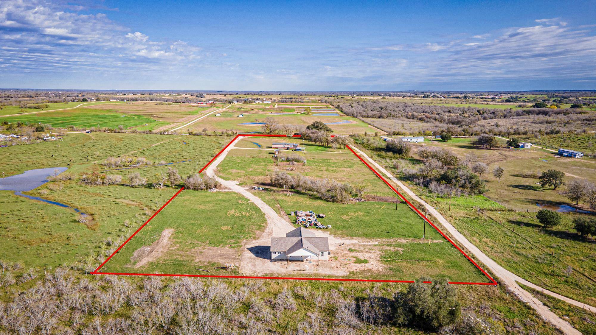 3370 Pettytown RD, Dale, TX 78616