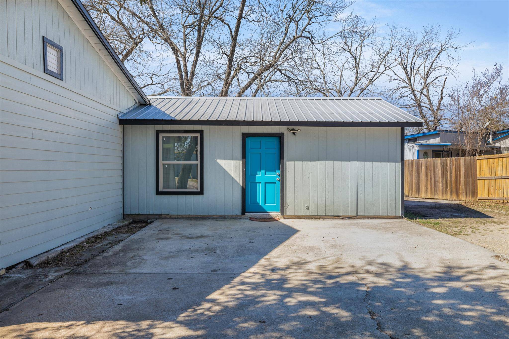 1013 N Colorado ST, Lockhart, TX 78644