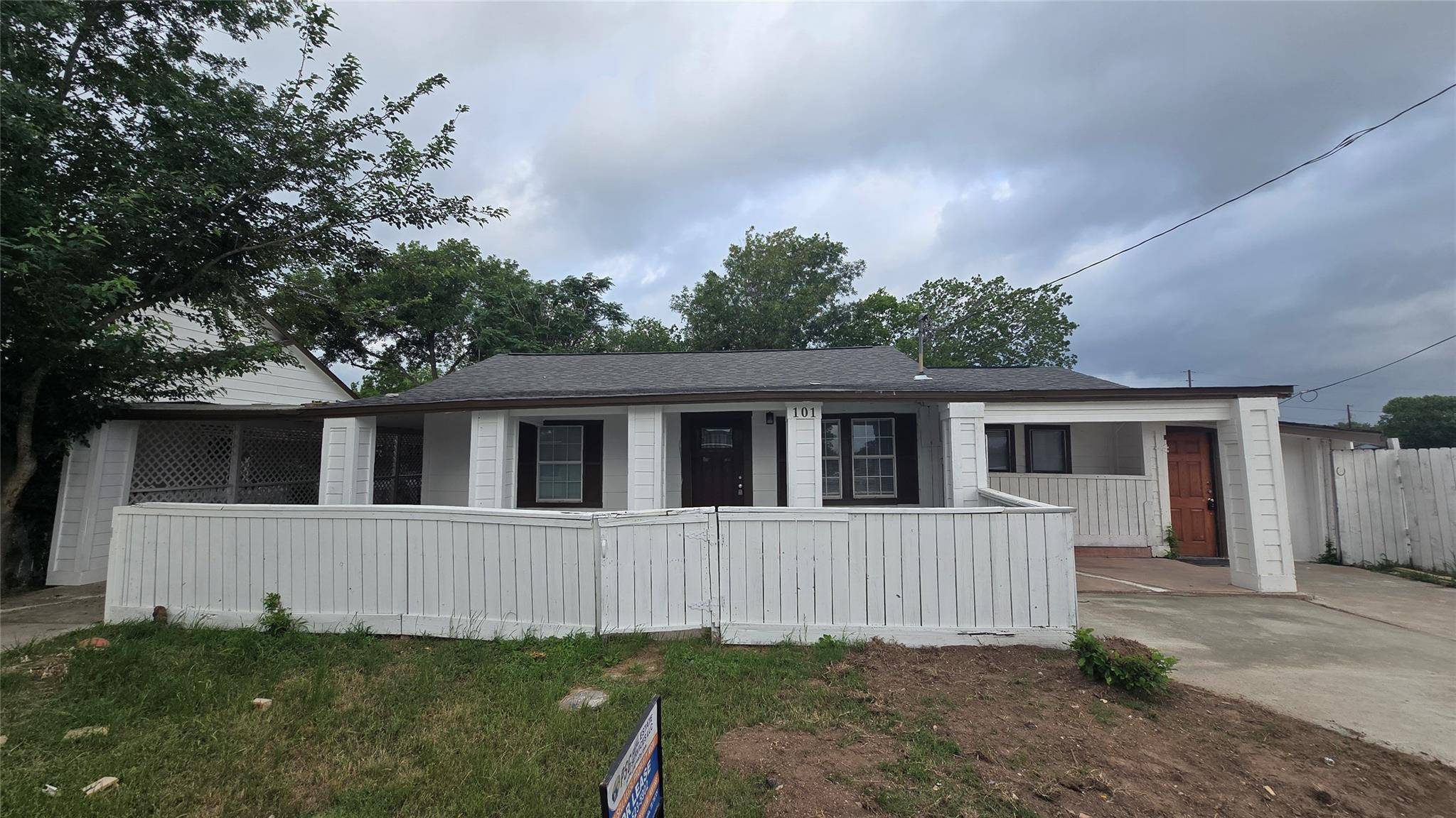 101 S Lockhart ST #B, Manor, TX 78653