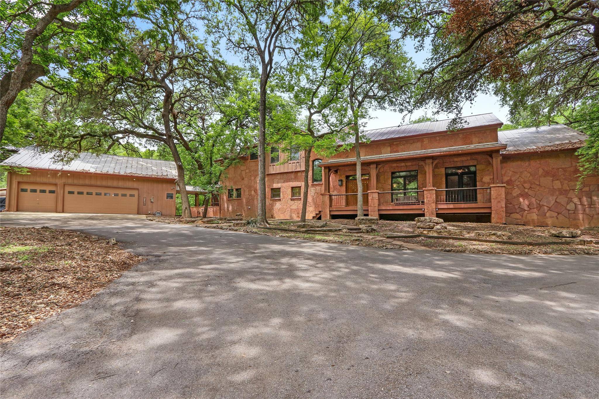 400 E BLANCO BEND RD, Wimberley, TX 78676