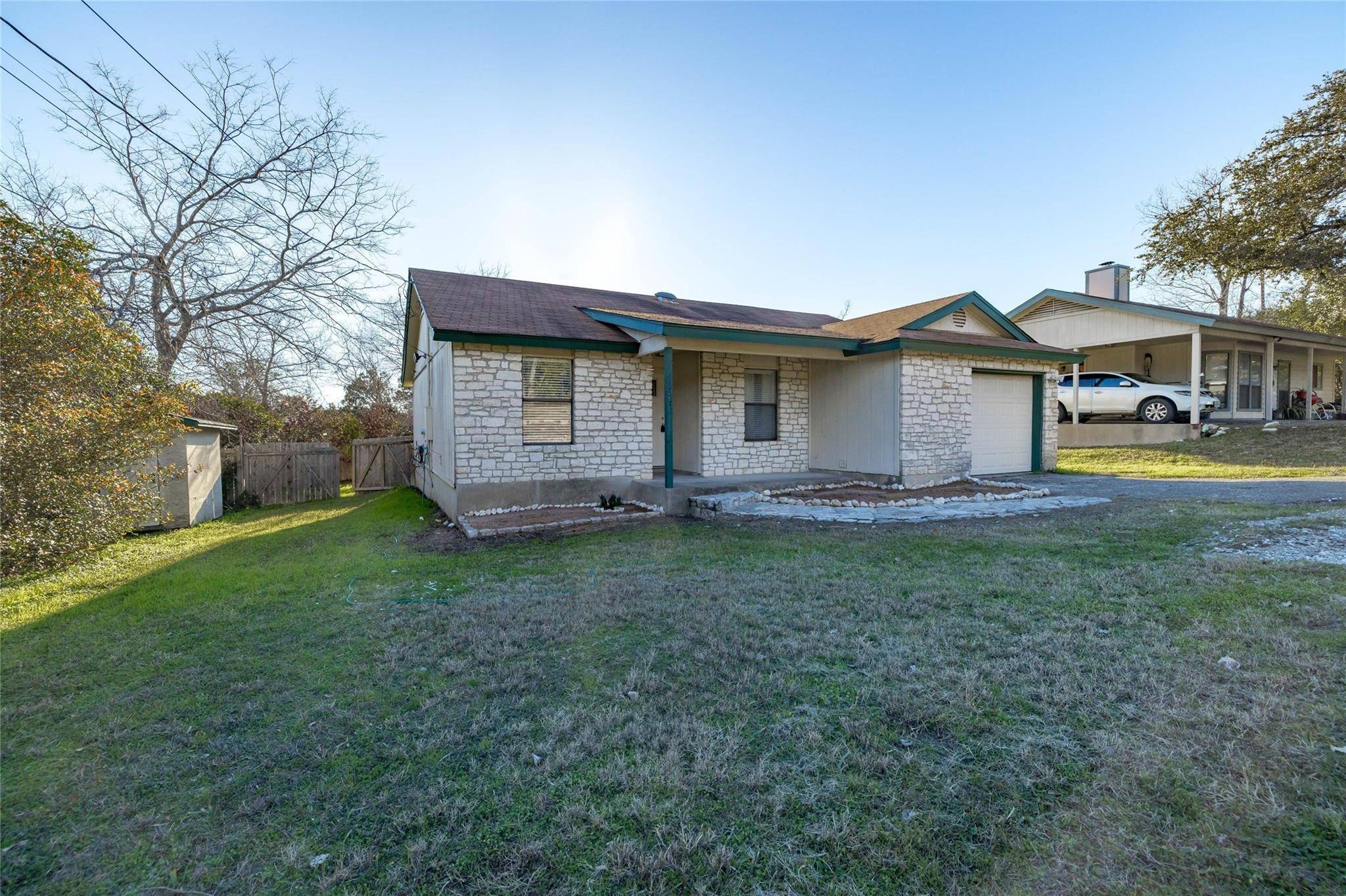 18507 Lake Terrace DR, Jonestown, TX 78645