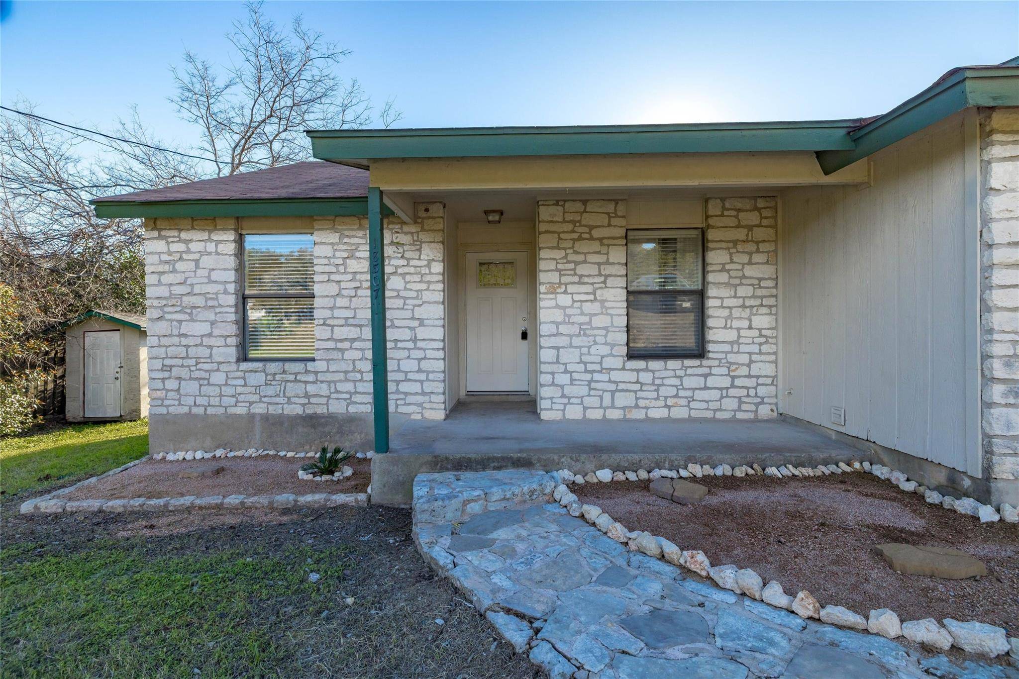 18507 Lake Terrace DR, Jonestown, TX 78645