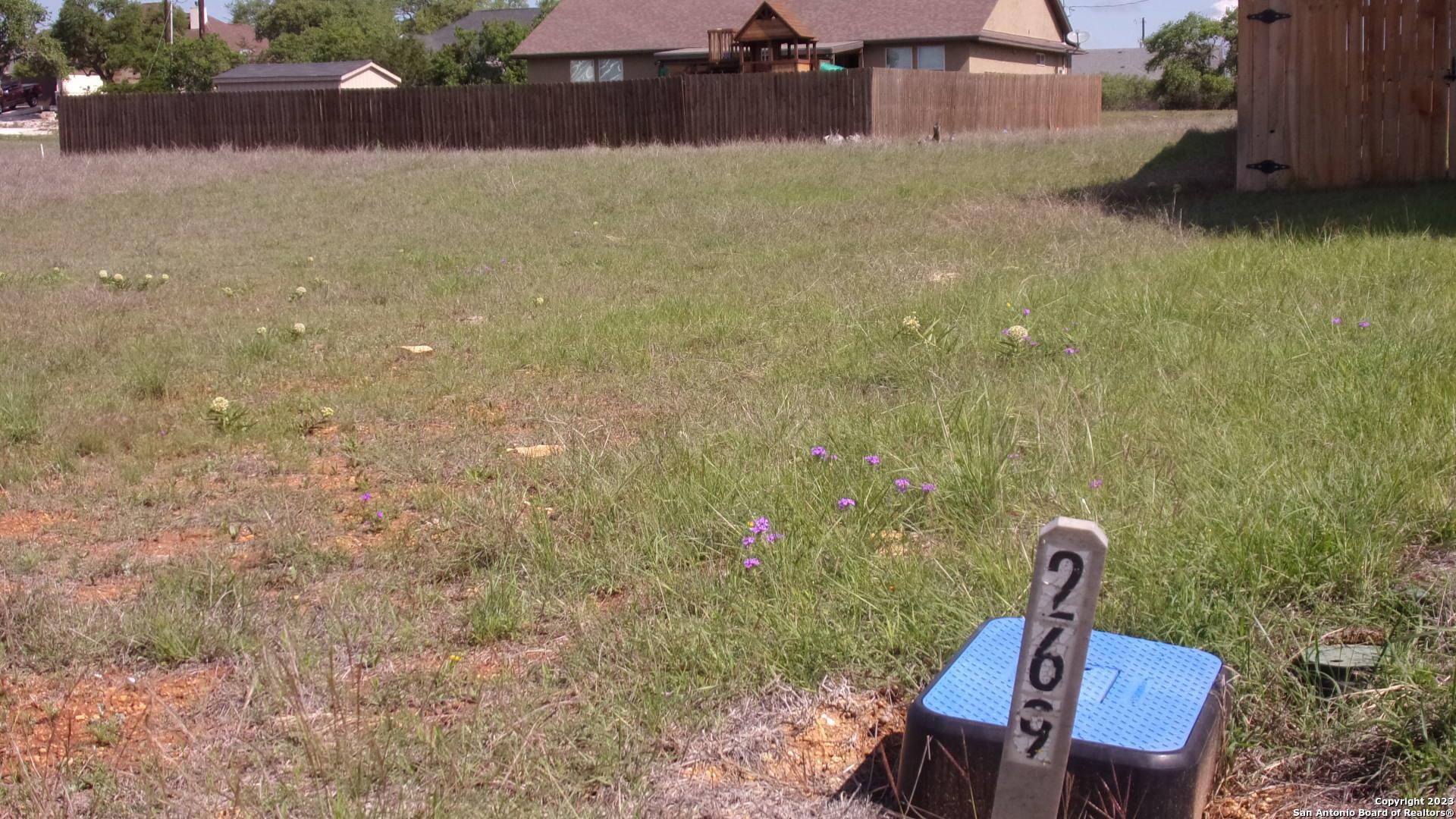 112 Hiram Cook DR, Blanco, TX 78606