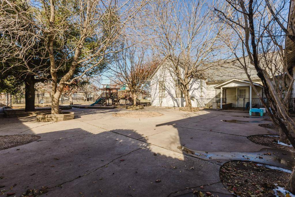 208 Farley ST, Hutto, TX 78634