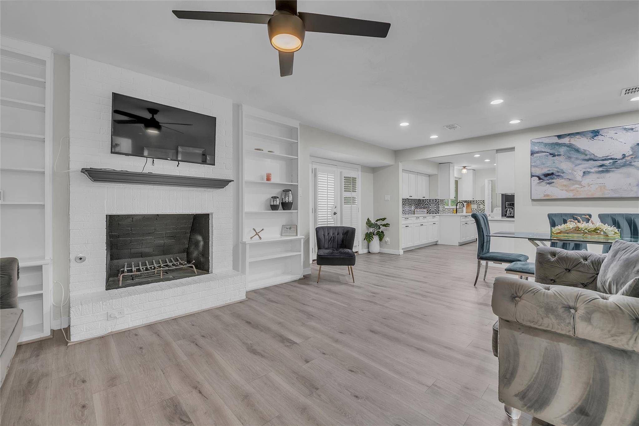 3400 Laguna DR, Austin, TX 78741