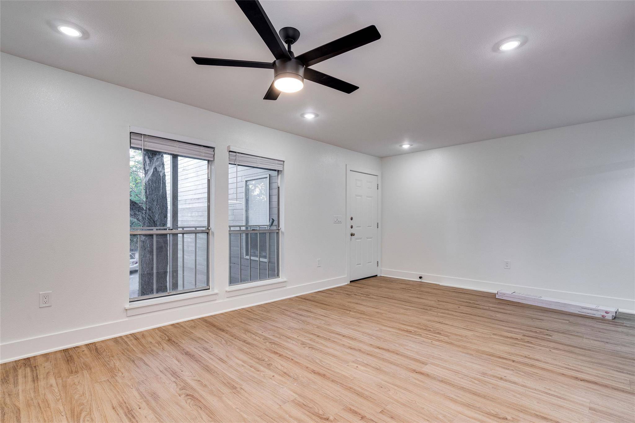704 W 21st ST #304, Austin, TX 78705