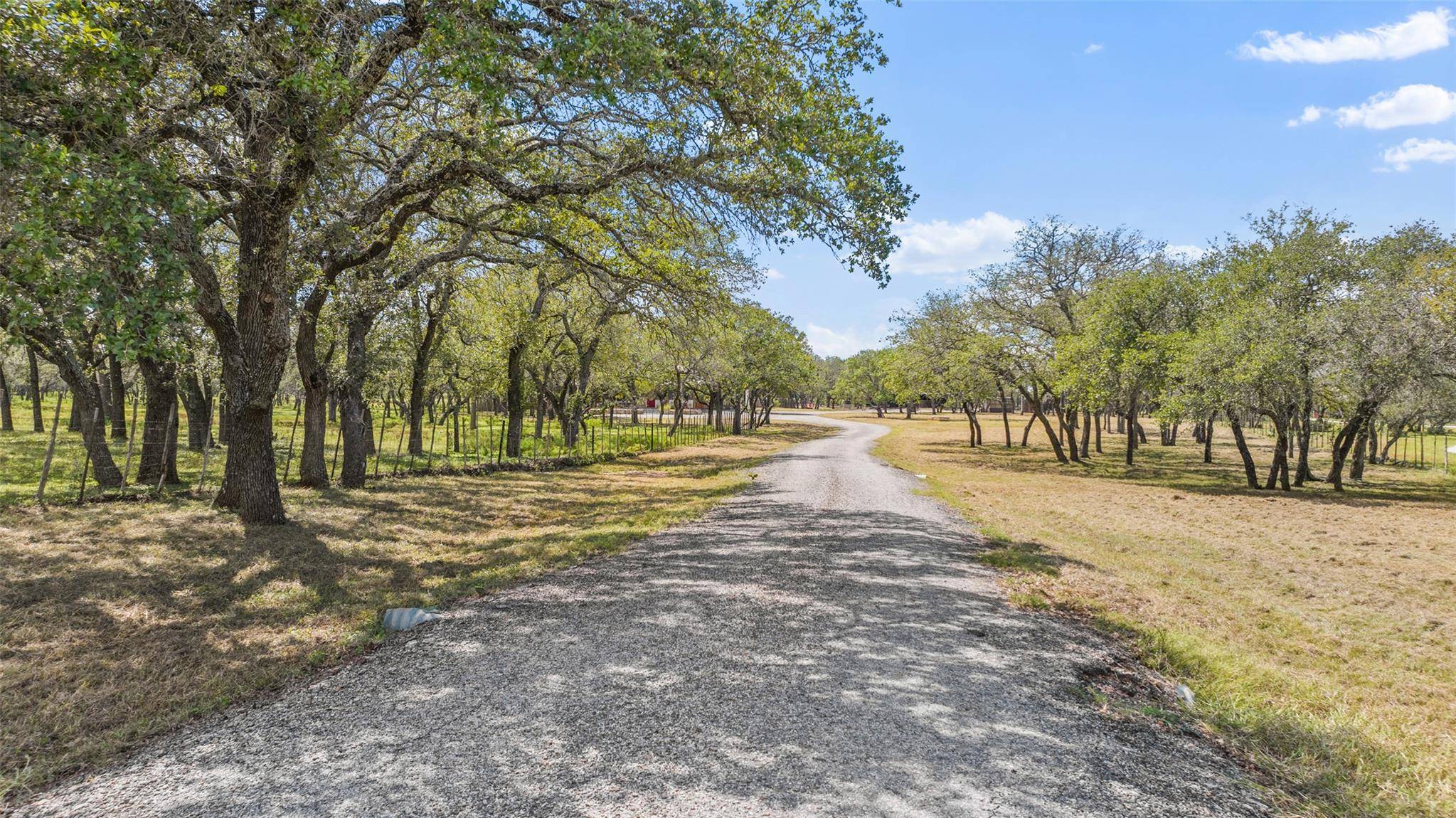 2631 N US Hwy 281, Johnson City, TX 78636