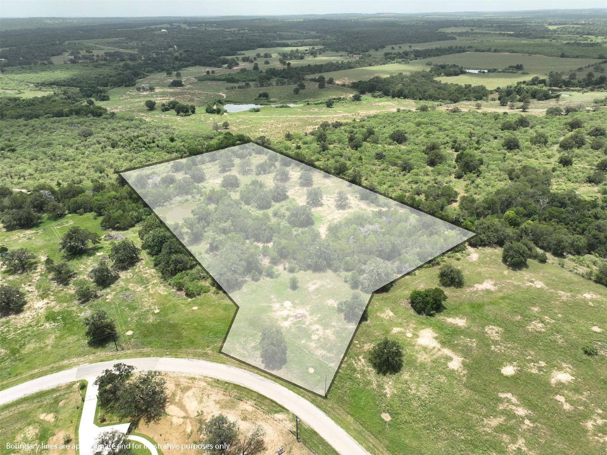 159 Starlight Path, Red Rock, TX 78662