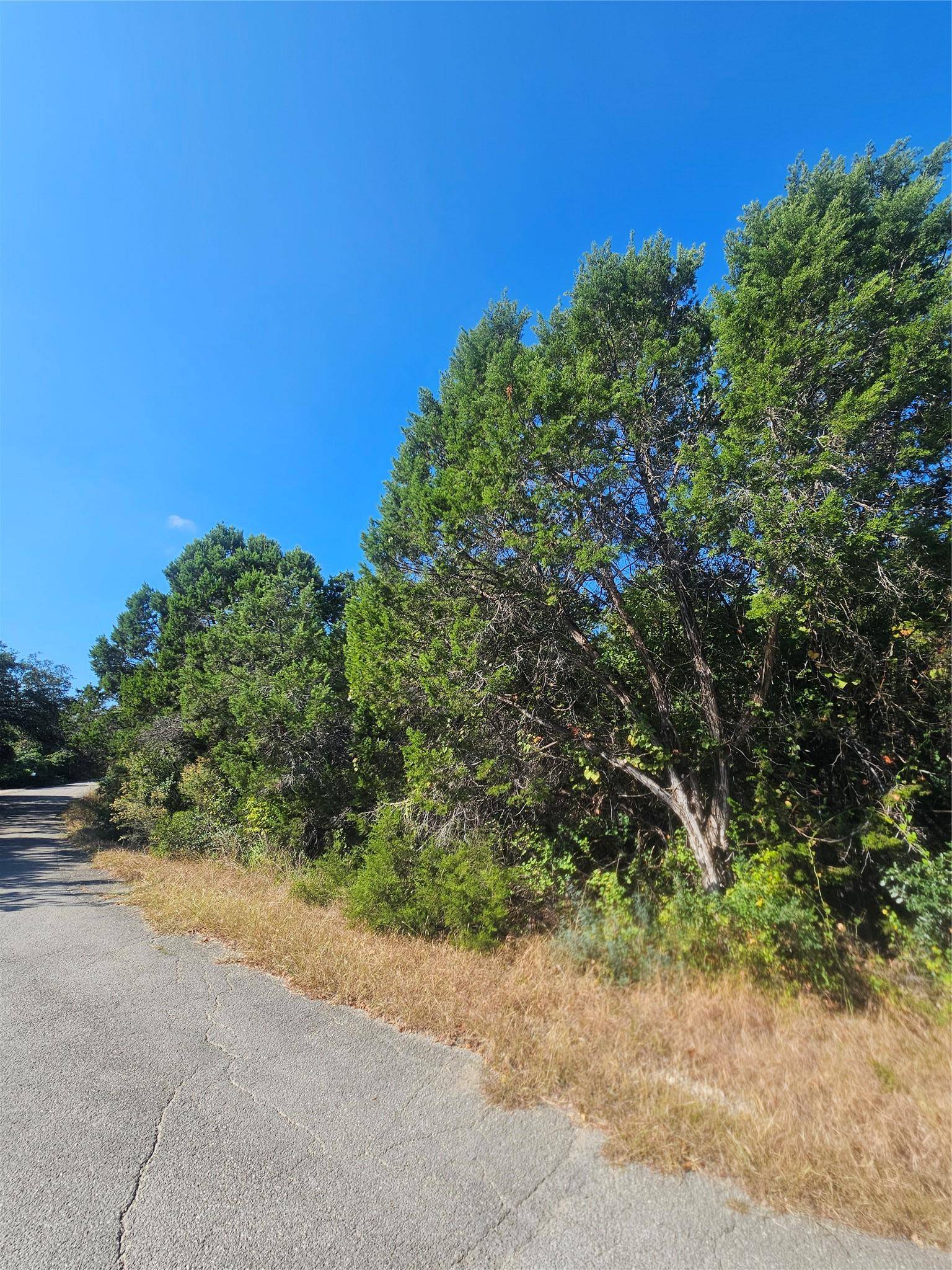 7406 White Oak DR, Lago Vista, TX 78645