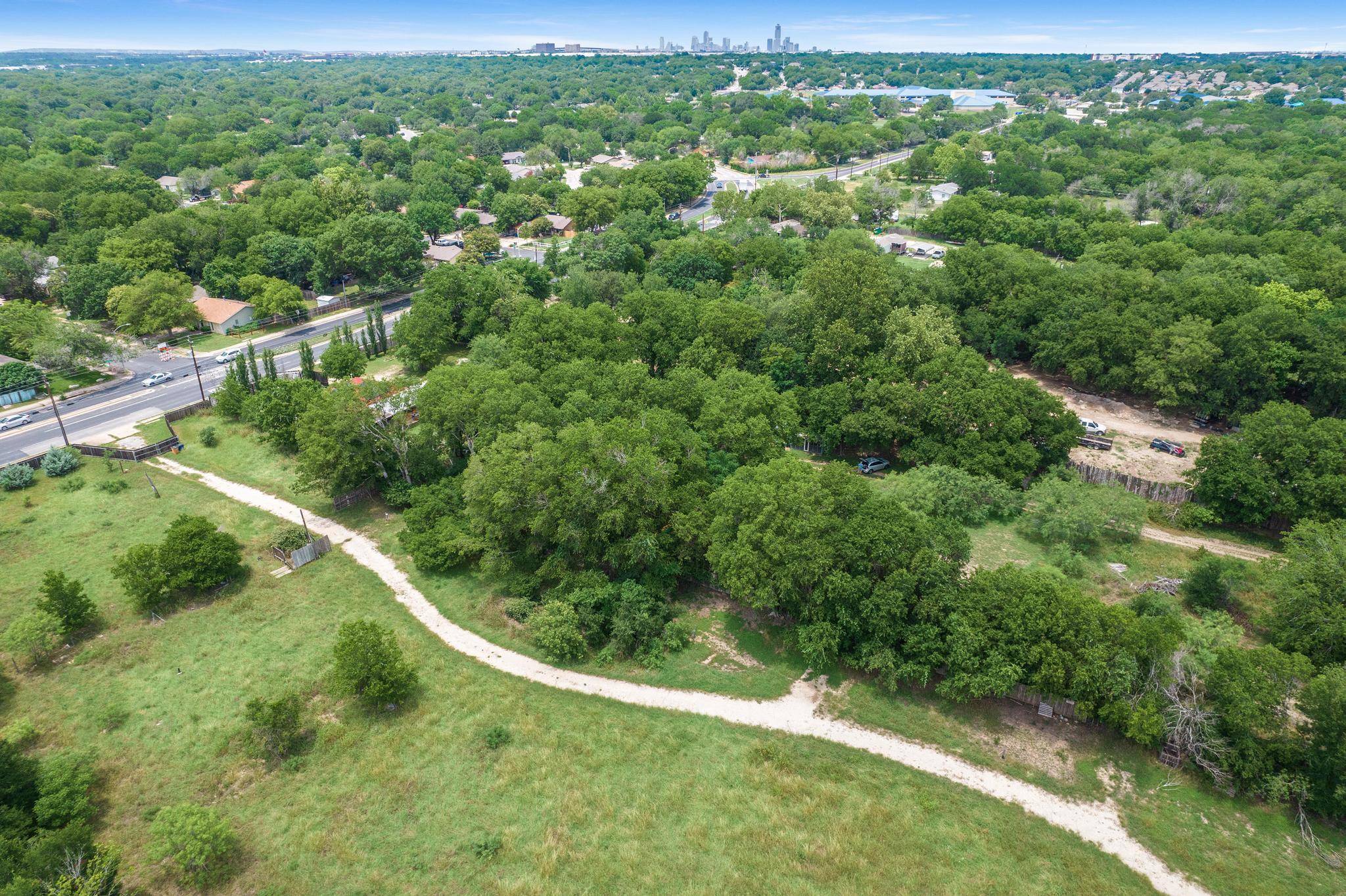6405 S Pleasant Valley RD, Austin, TX 78744