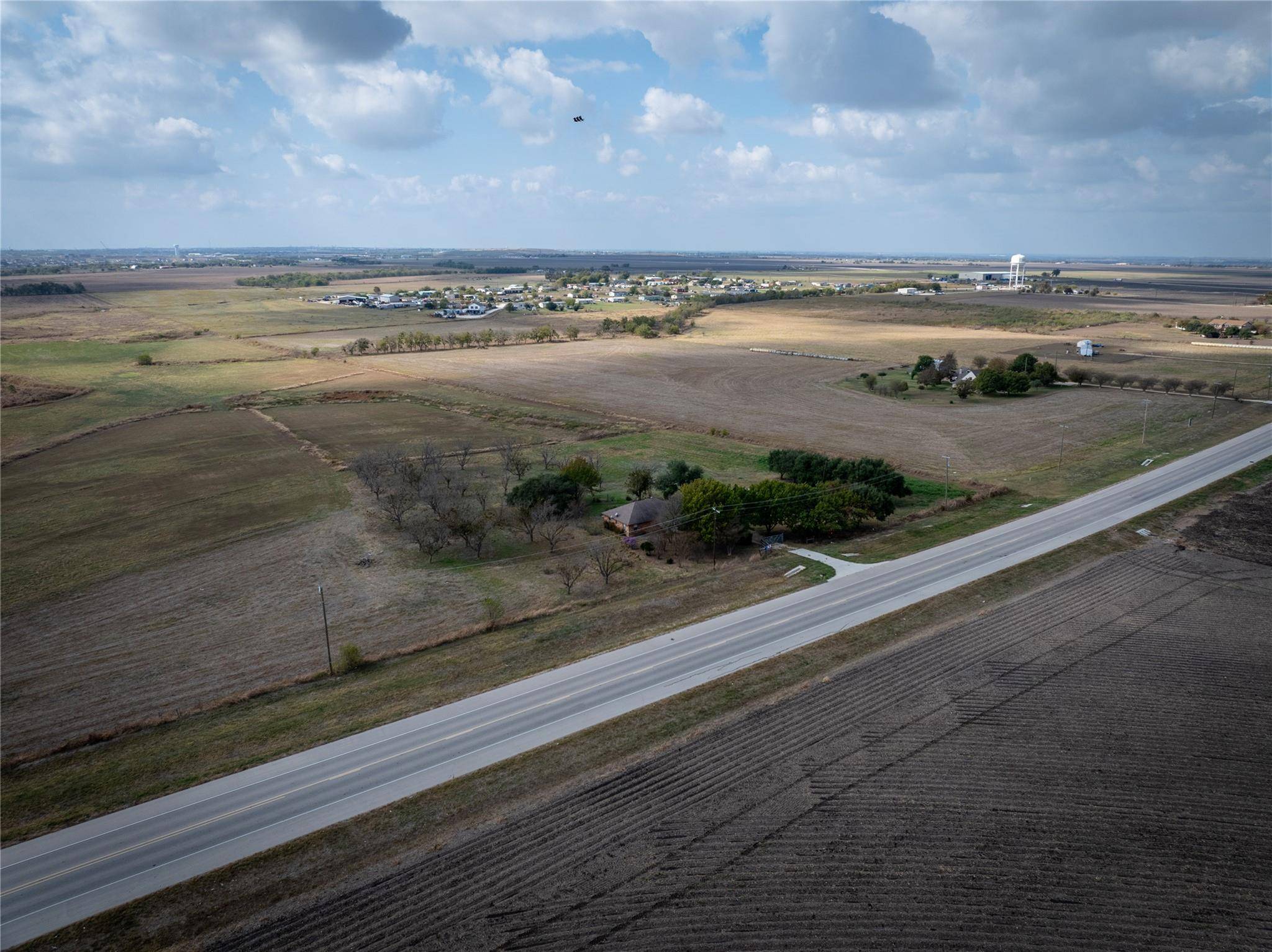 4100 County Road 101 RD, Taylor, TX 76574