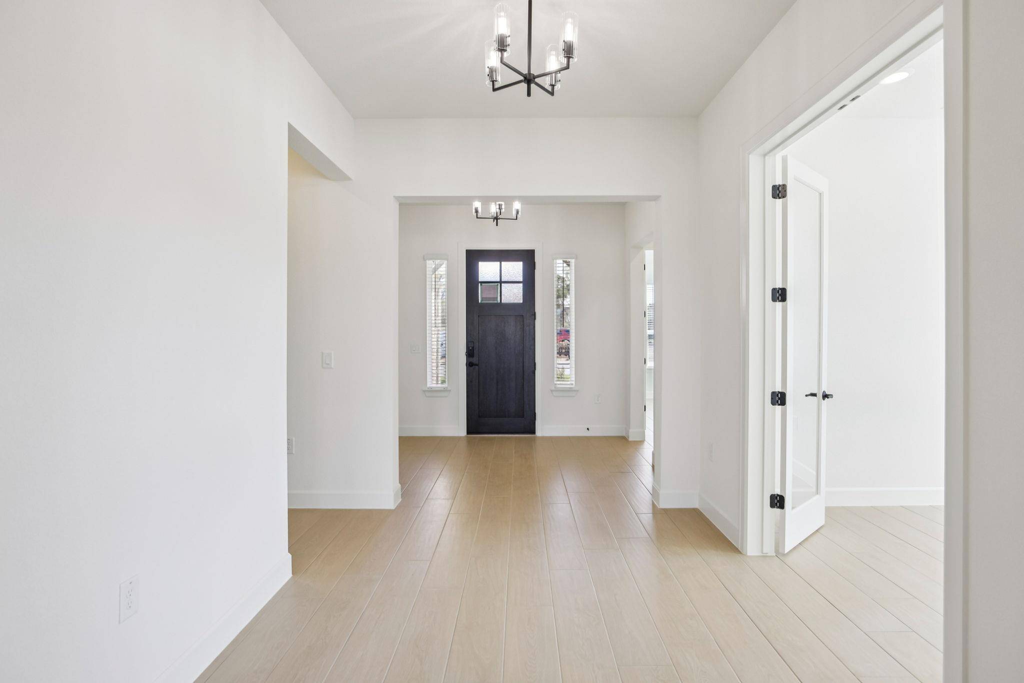 1851 Dancing Oak LN, San Marcos, TX 78666