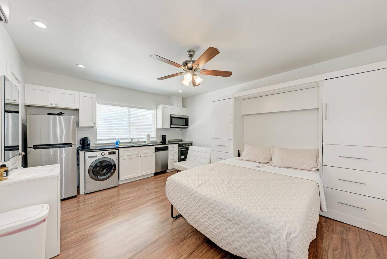 306 E 30th ST #205, Austin, TX 78705