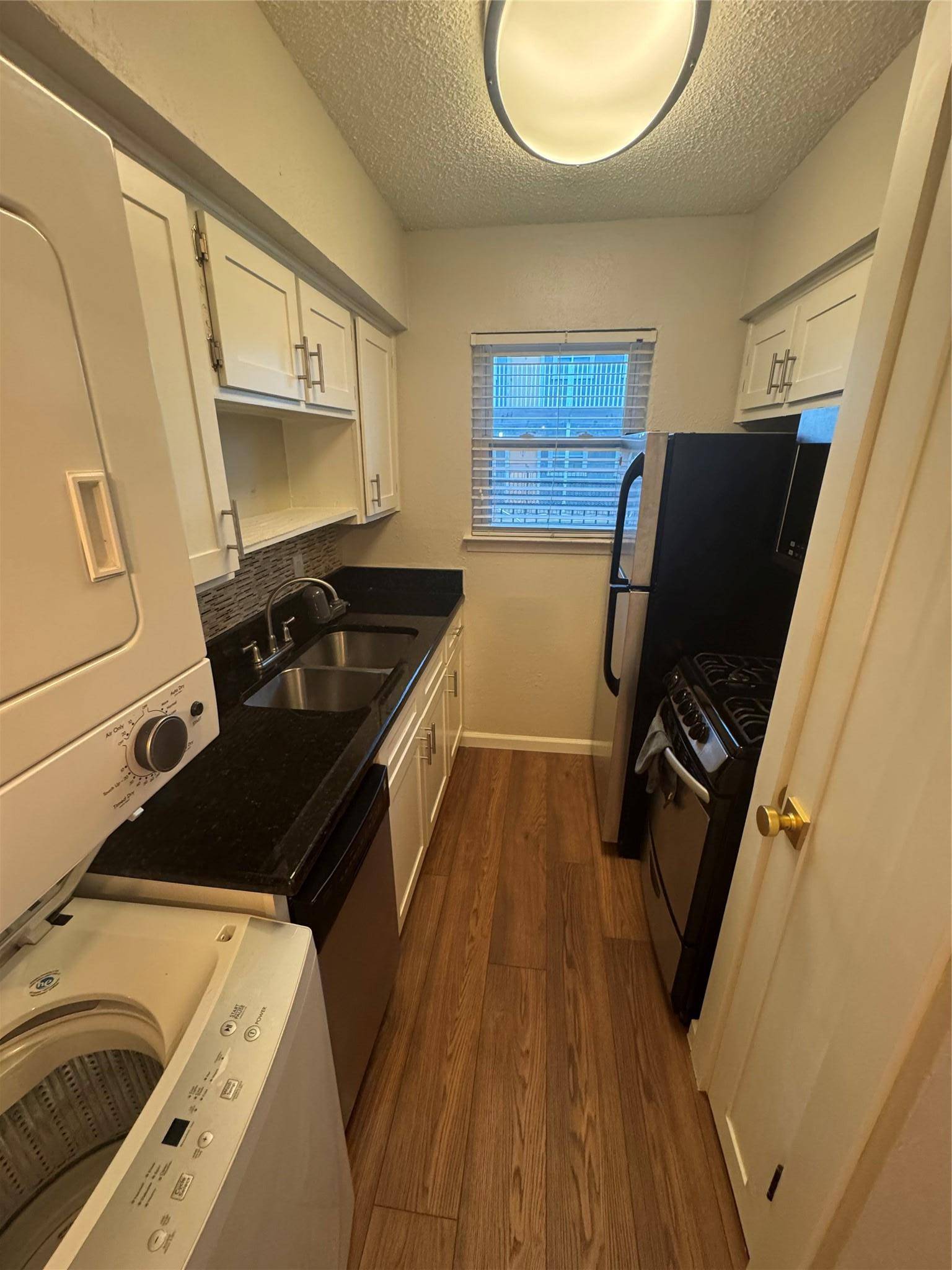 2401 Manor RD #118, Austin, TX 78722