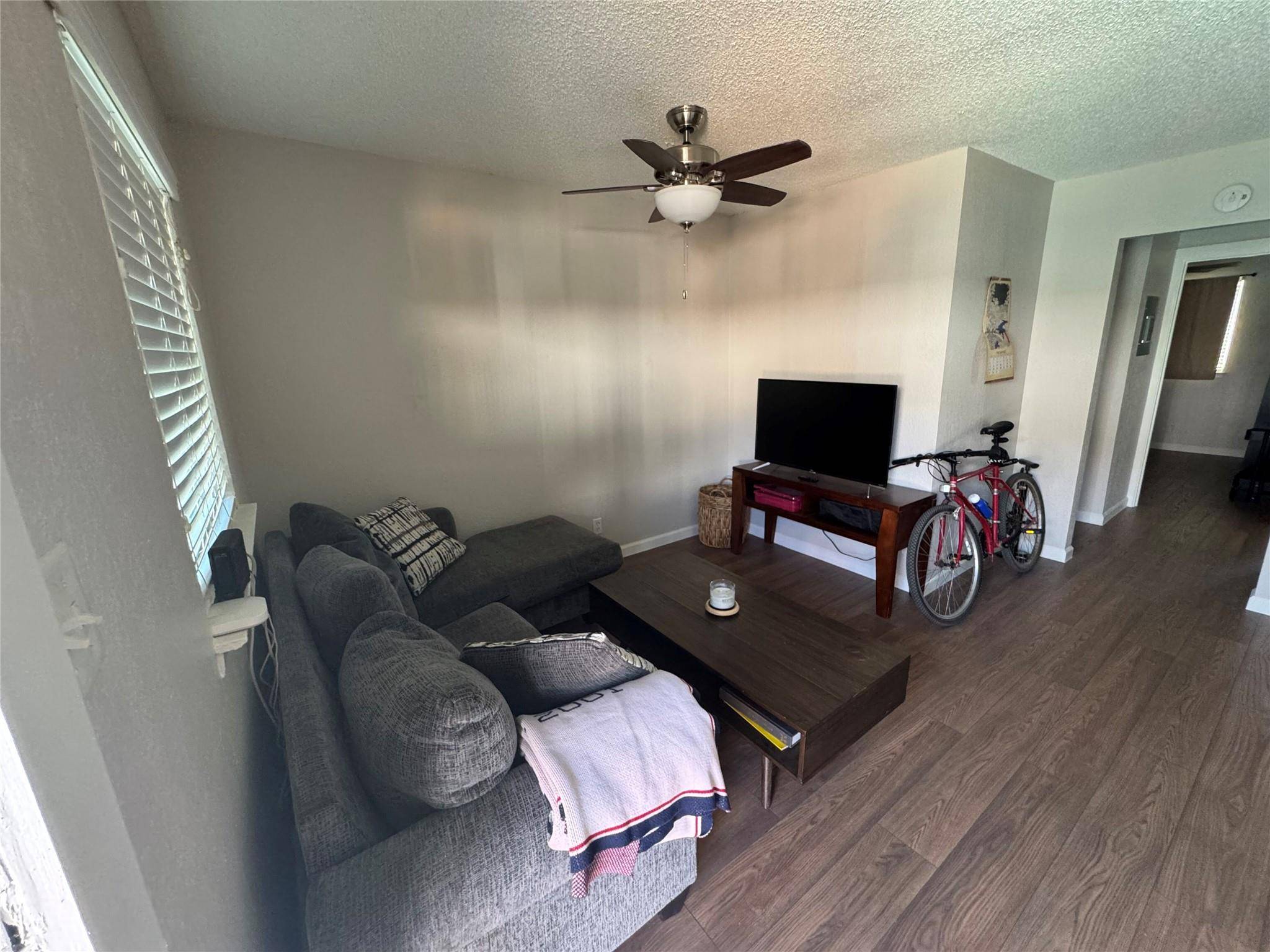 2401 Manor RD #118, Austin, TX 78722
