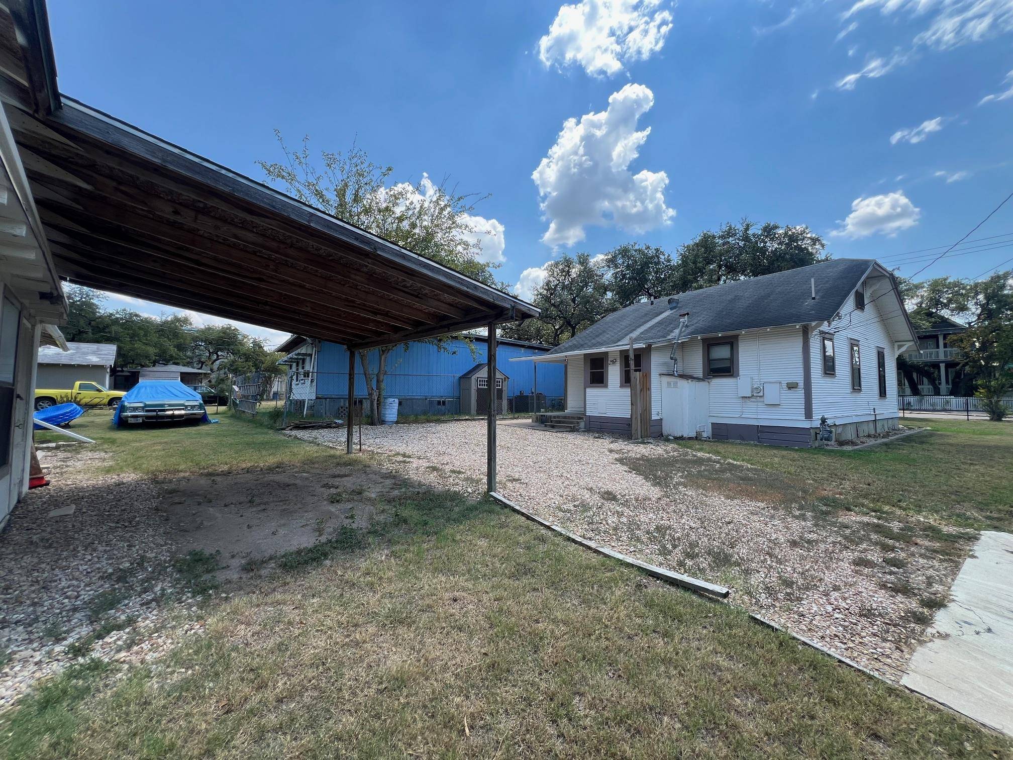 916 W Live Oak ST W, Austin, TX 78704