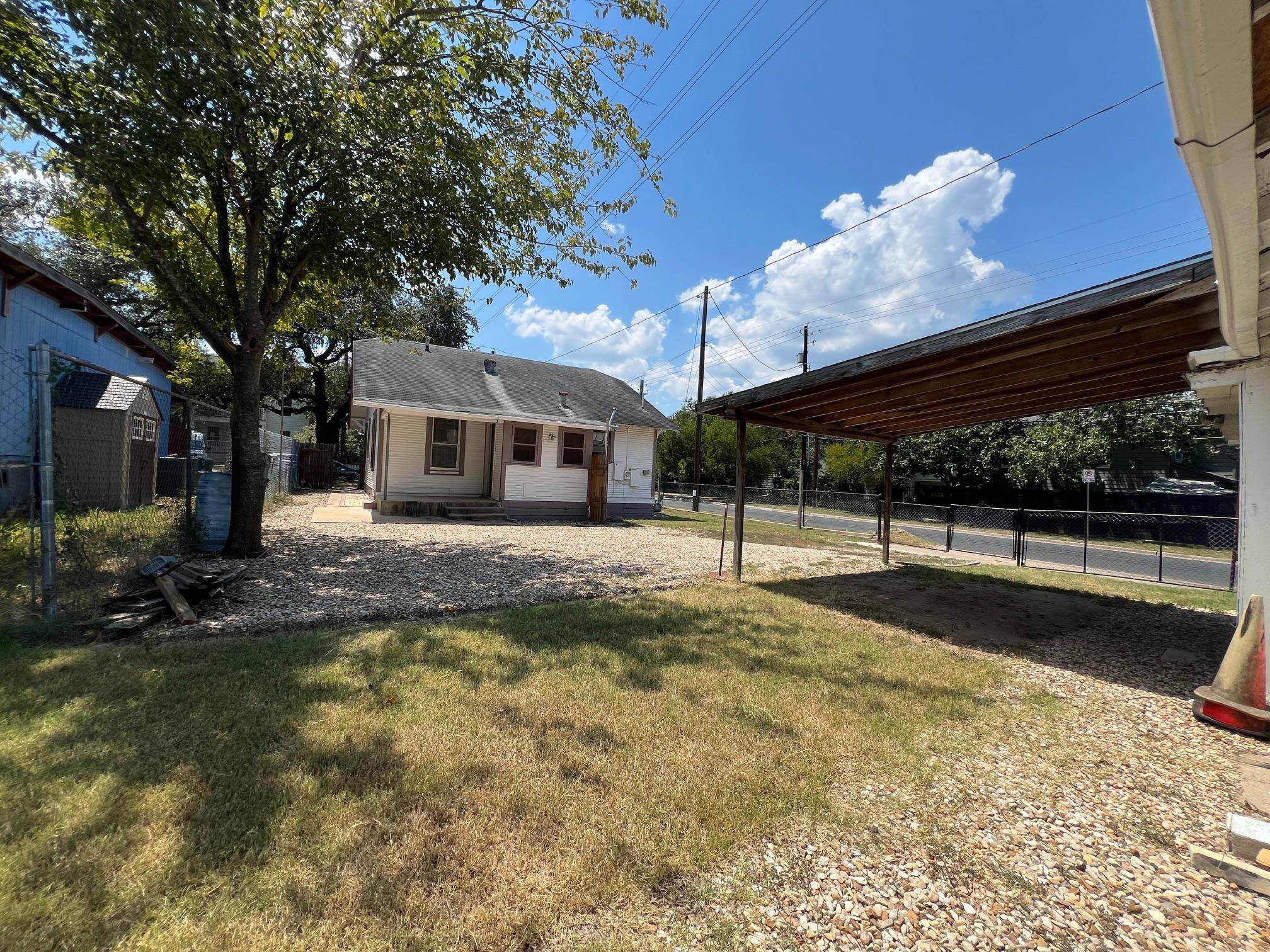 916 W Live Oak ST W, Austin, TX 78704