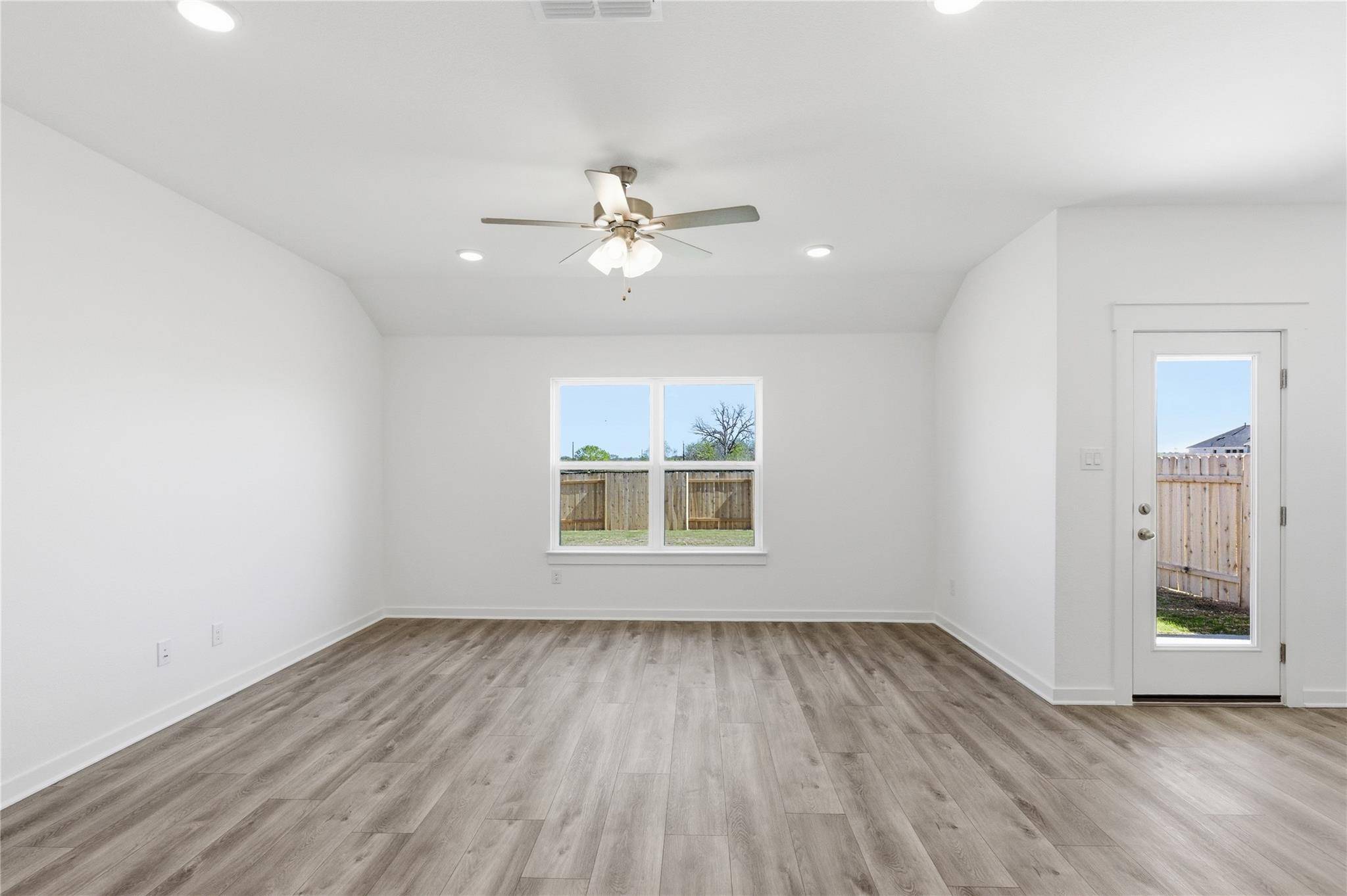 191 Oriole ST, Kyle, TX 78640