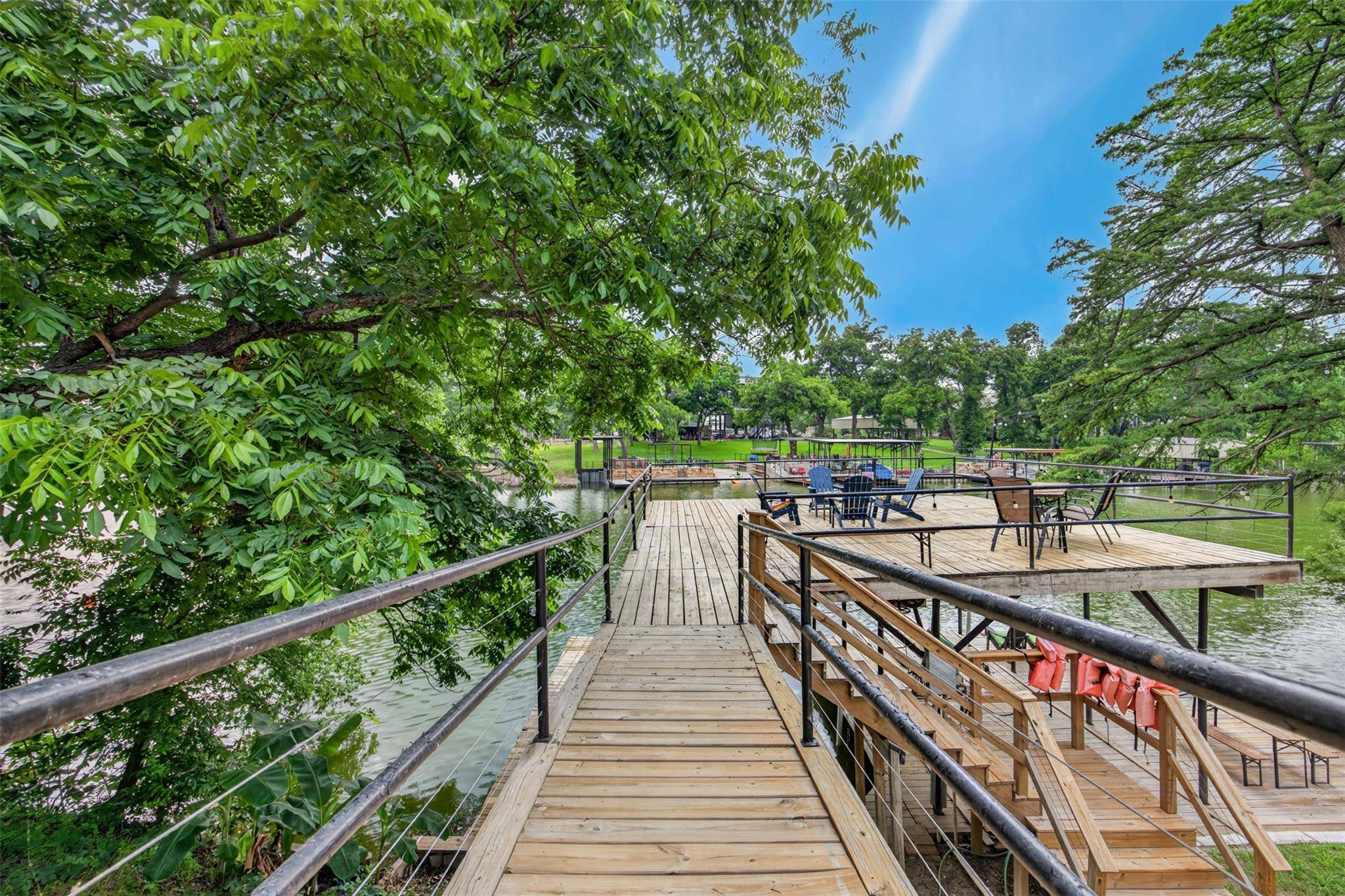 644 Cypress RDG, Mcqueeney, TX 78123