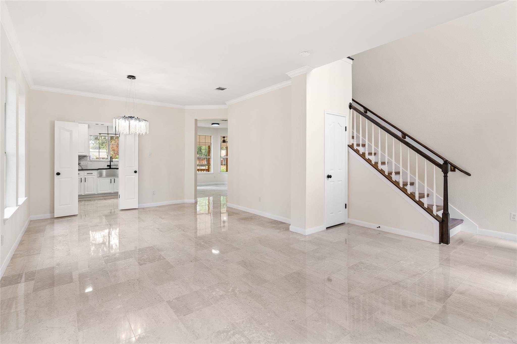 13102 Hunters Chase DR, Austin, TX 78729