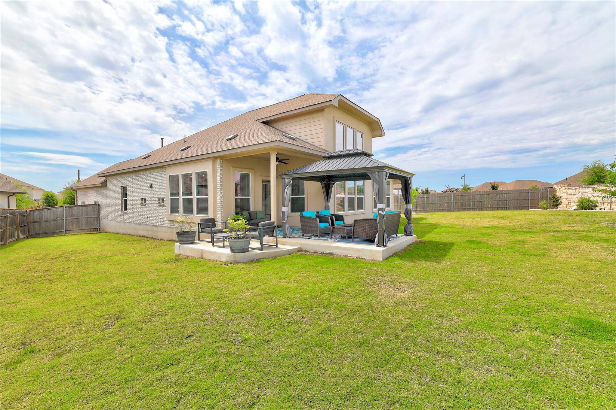 114 Fortuna CT, Liberty Hill, TX 78642