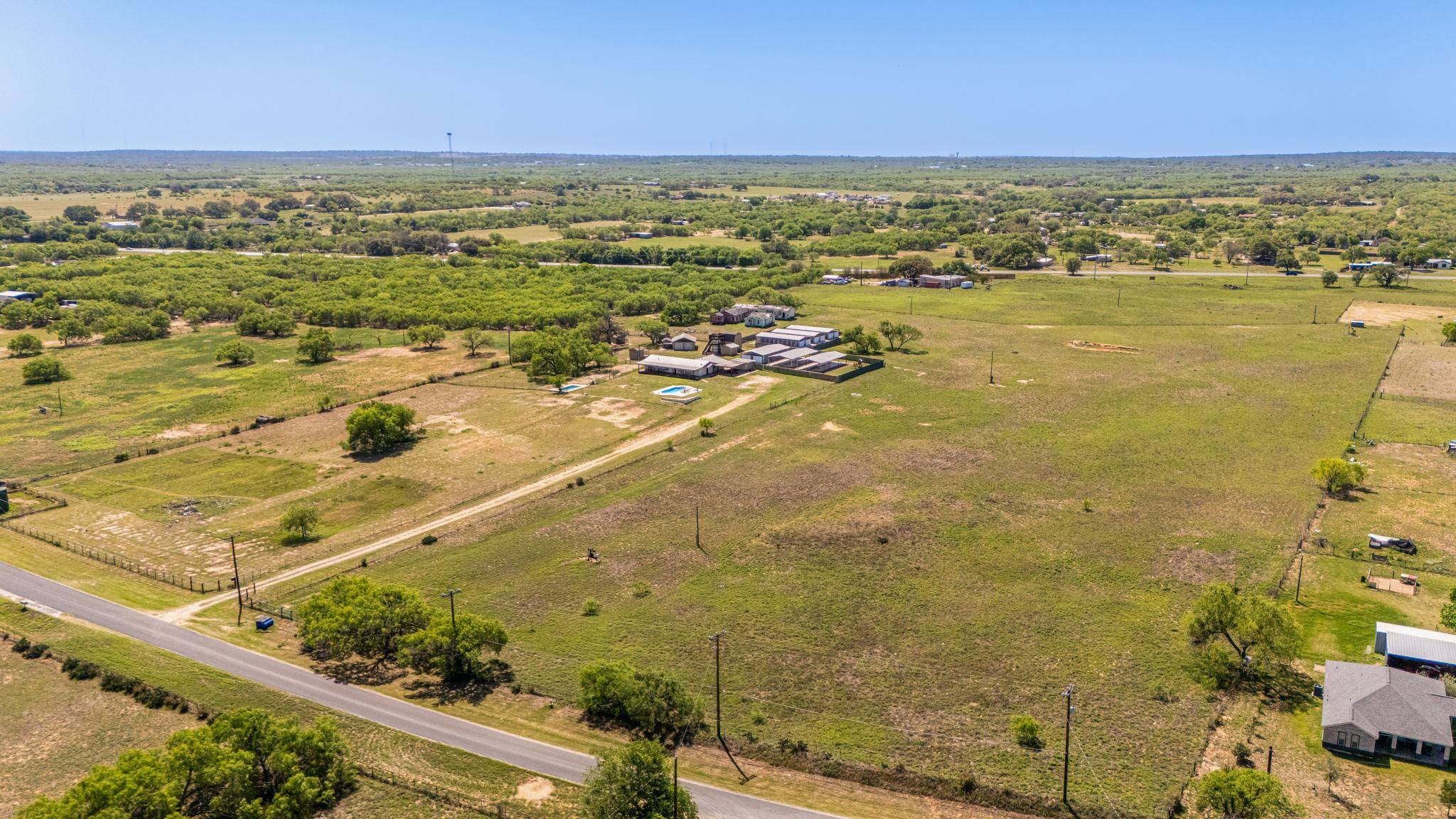 5800 Curran DR, Von Ormy, TX 78073