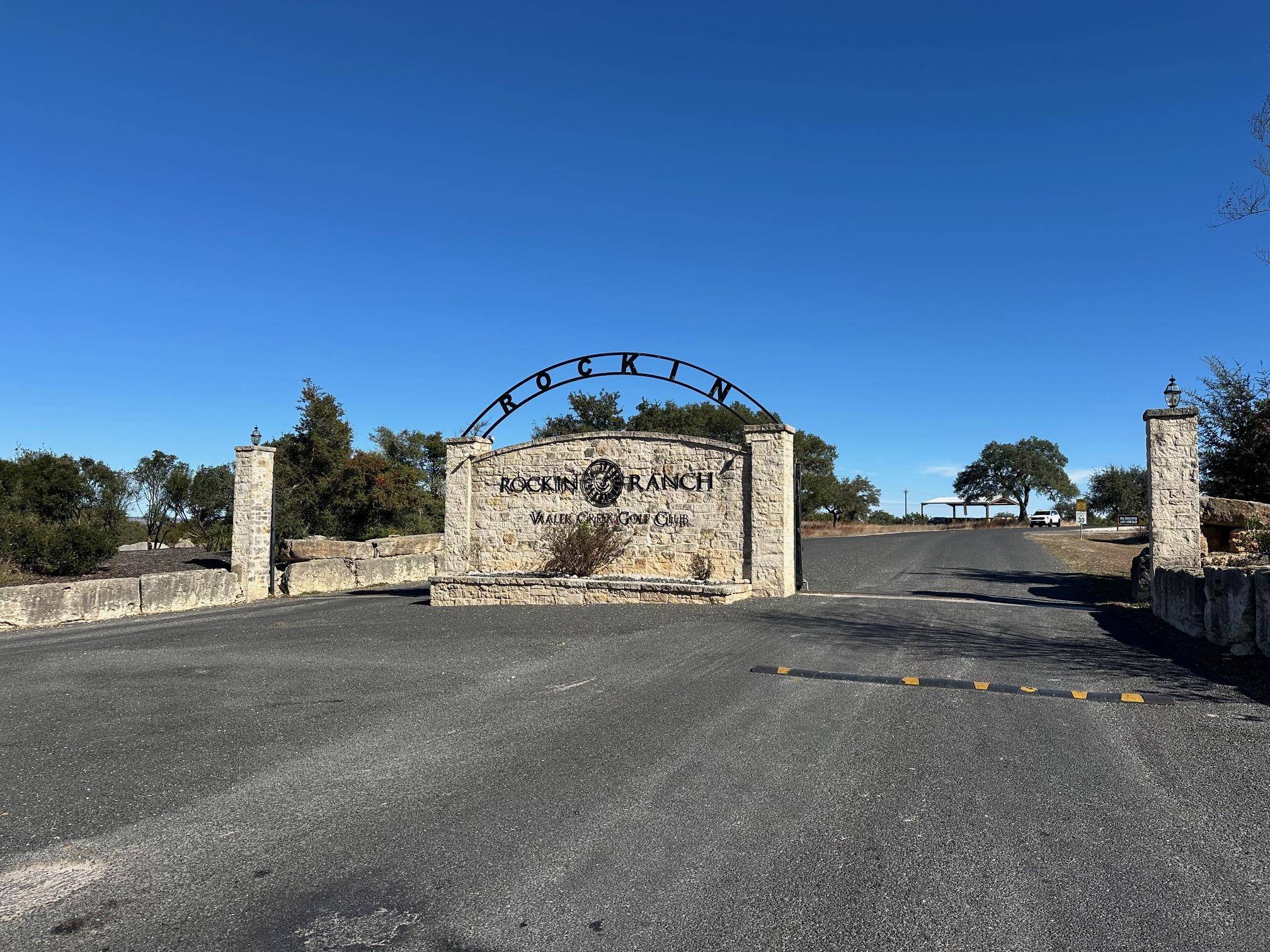 117 Warren Wallace, Blanco, TX 78606