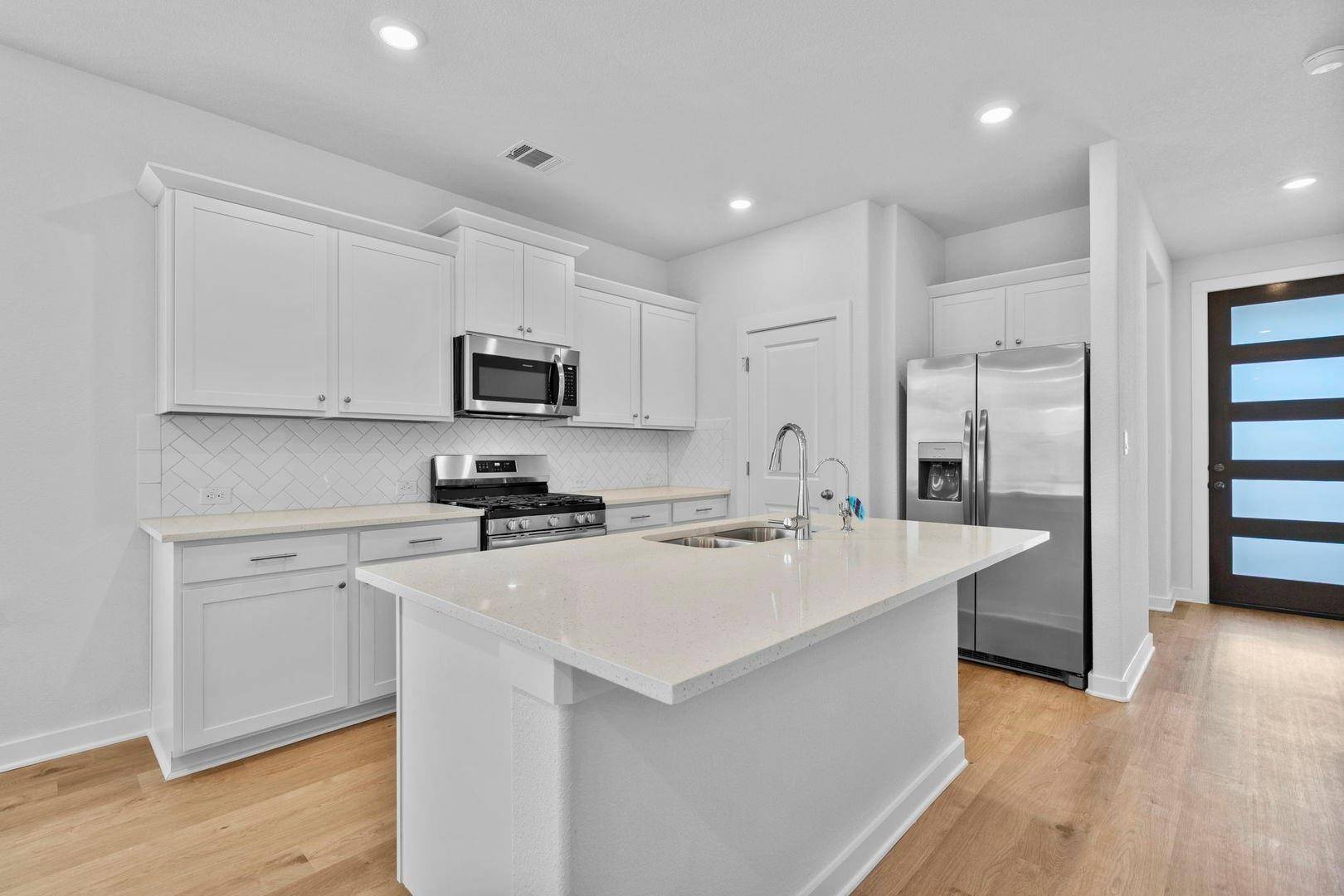 193 Weaver LN, Bastrop, TX 78602