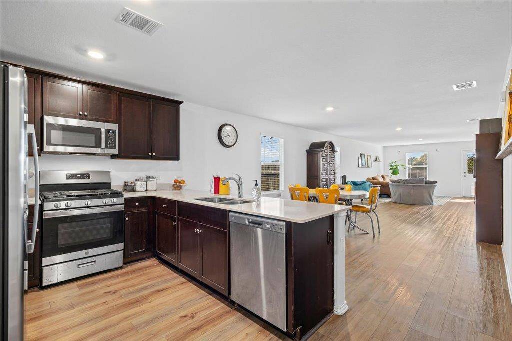 13617 Knights Branch DR, Elgin, TX 78621