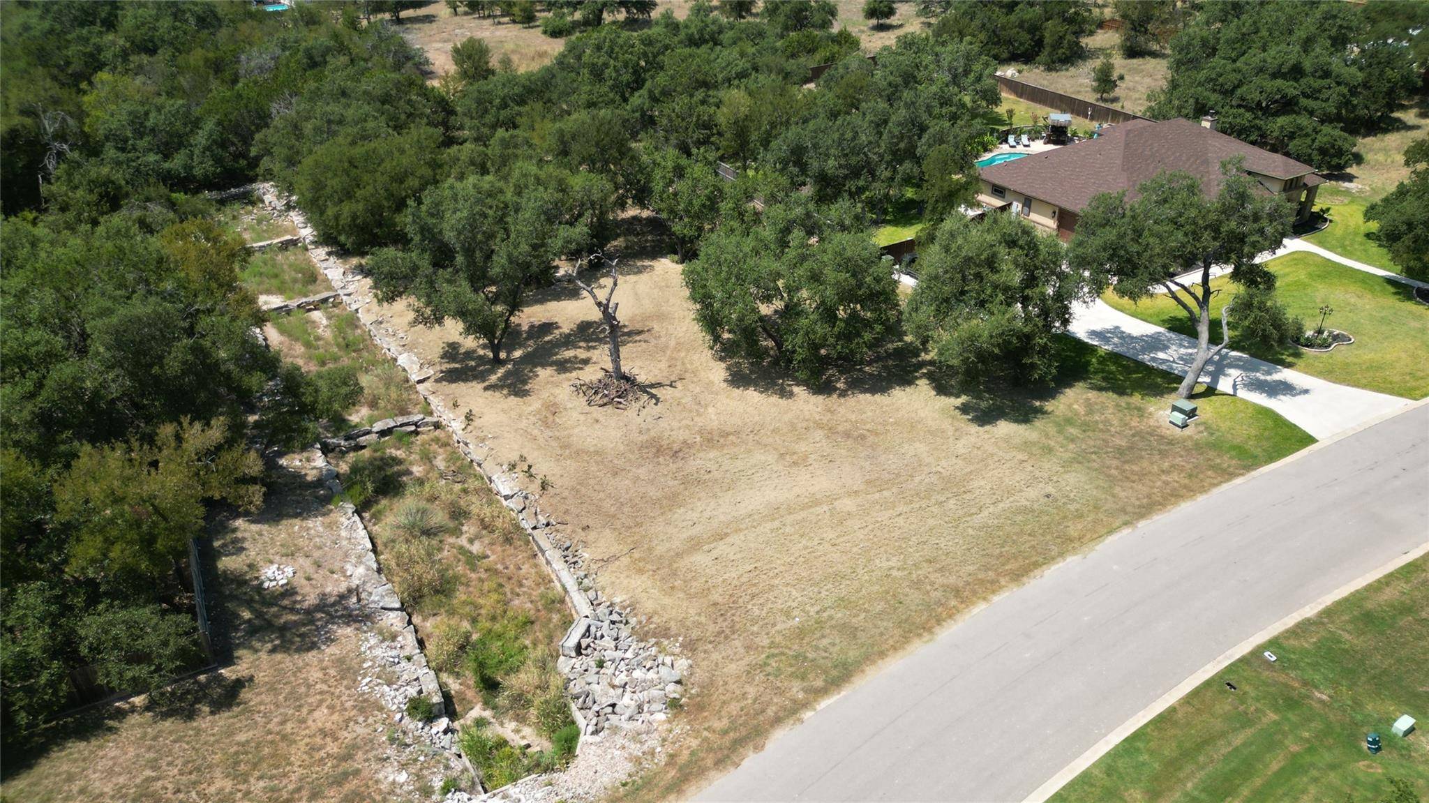 8378 Spring Creek LOOP, Salado, TX 76571