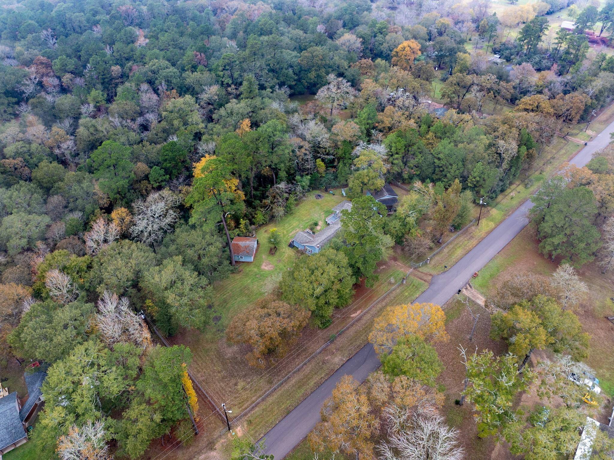 20024 W Lakeshore DR, Magnolia, TX 77355